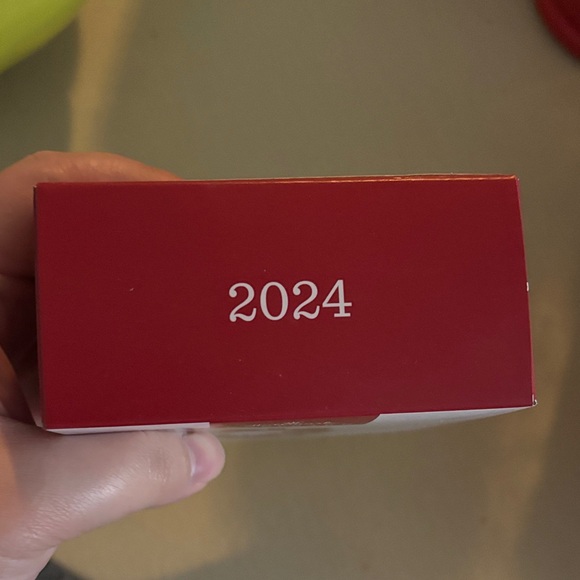 Hallmark Keepsake Ornament with Red Cardinals - Picture 4 of 9